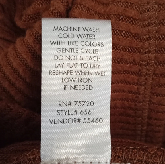 BKE Brushed Knit Ribbed Turtleneck Mocha Bisque Color Size Small - Picture 10 of 10